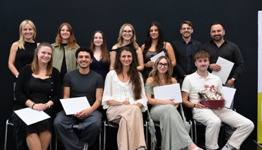 Die Absolventinnen und Absolventen des Lehrgangs HR-Assistentinnen resp. HR-Assistenten.