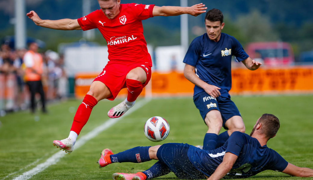  Für den FC Vaduz haben die Testspiele in Sevelen Tradition: Hier im vergangenen Jahrim Duell mit dem FC Zürich. 