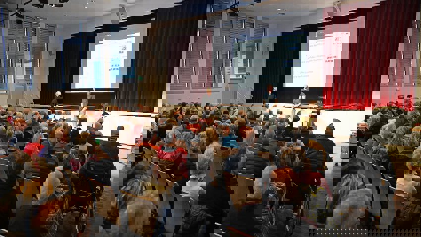  Fast 180 Personen kamen zum Vortrag von Frank Urbaniok.