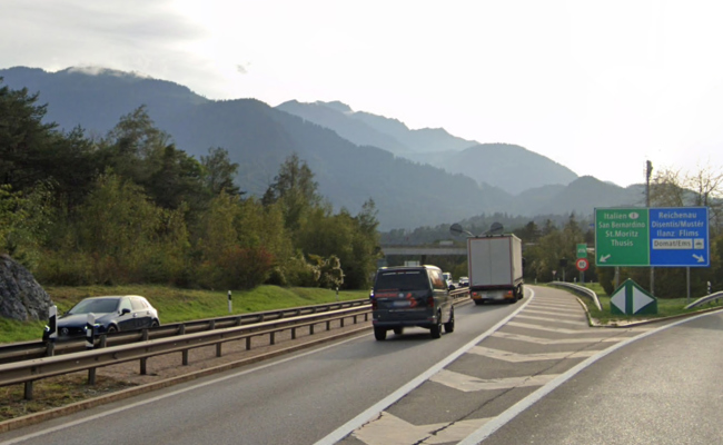 Bündner dosieren über die Feiertage den Verkehr auf der Autobahn