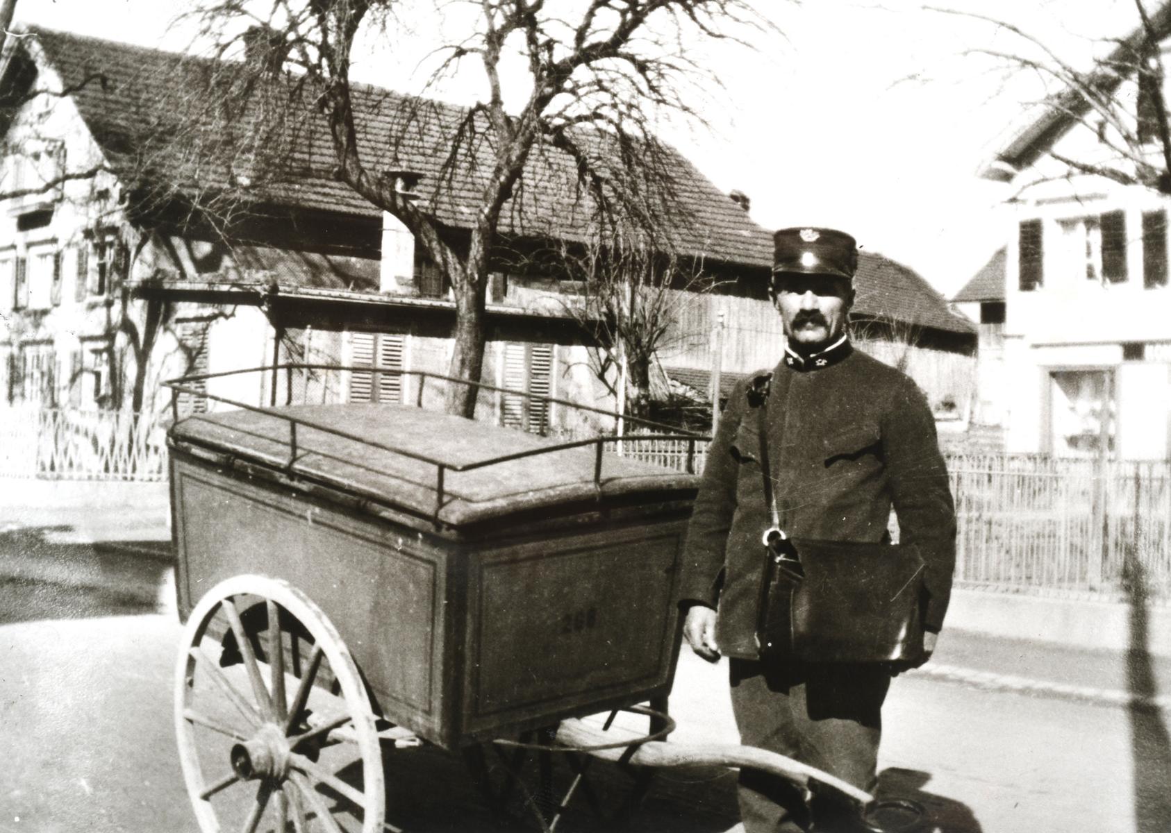 175 Jahre Post: Der Briefträger von damals kam zu Fuss