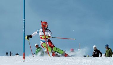 Lorina Zelger kehrt nach einer Verletzungspause am Samstag auf die Piste zurück