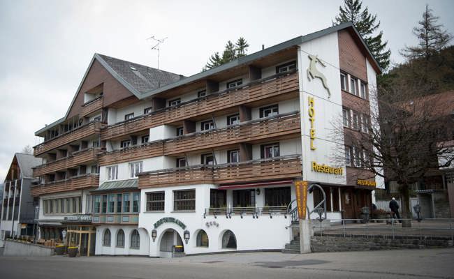 «Gehen Gerüchte um in Wildhaus»: «Hirschen»-Konkurs dauert bald zwei Jahre – Klage verzögert das Verfahren