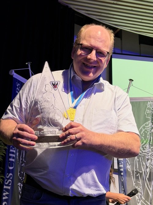 Nicht sein erster Preis: Der erfolgreiche Käser Thomas Stadelmann aus Unterwasser an den Swiss Cheese Awards.