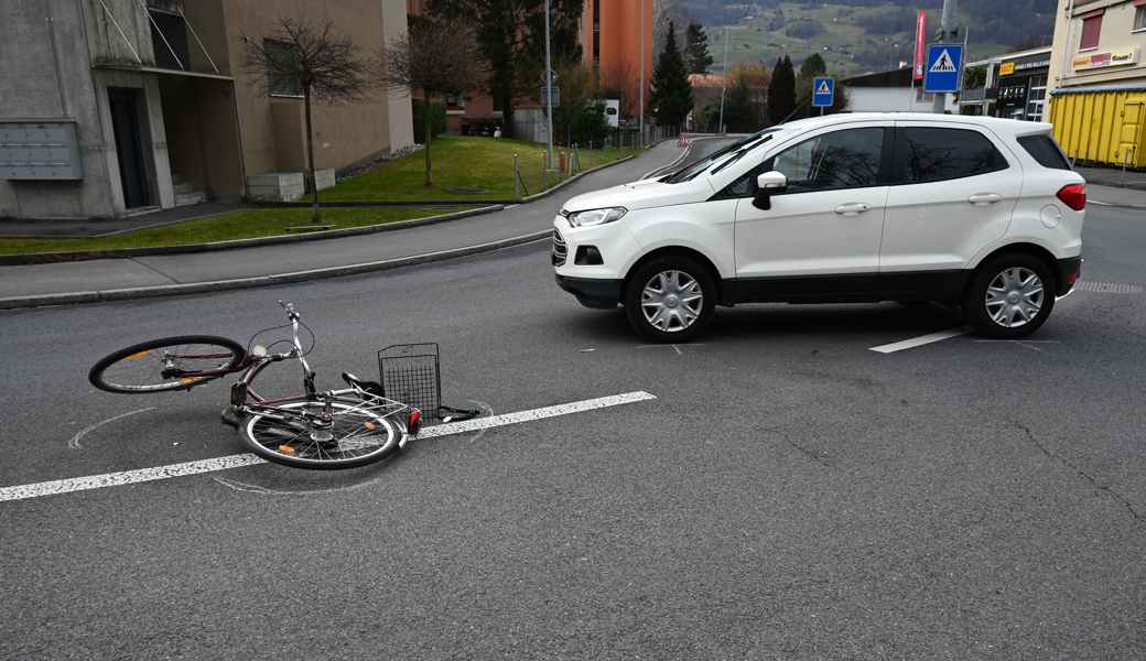 Zum Unfall kam es an der an der Verzweigung Grossfeldstrasse/Ragazerstrasse in Sargans.