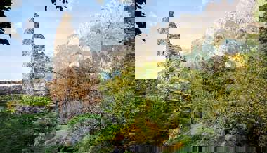 Via Trübliweg von Frümsen nach Sax: Reifende Trauben, Bergpanorama und ein Abstecher zur Burgruine Hohensax