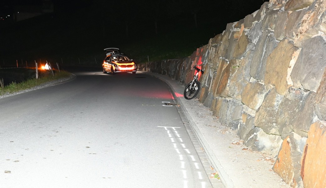 Der Unfall ereignete sich auf der Grabserbergstrasse in Fahrtrichtung Dorf.