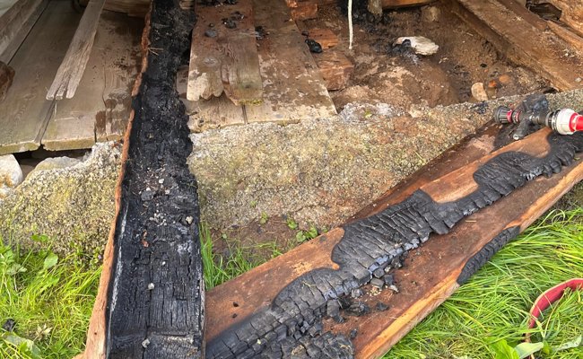 Mottbrand in Stall: Feuerwehr konnte Schlimmeres verhindern