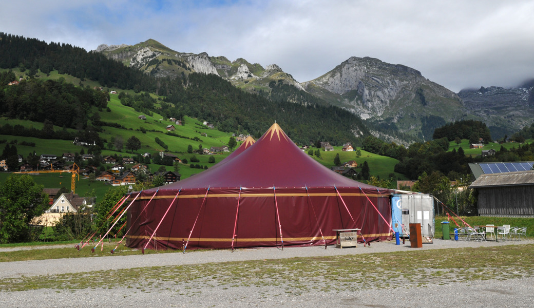 Im Kleintheater neben dem Schwimmbad wird der Betrieb in den Sommerferien nicht eingestellt.