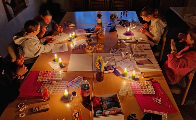 Girlstreff Stampf: Gemeinschaft und Engagement junger Mädchen stärken