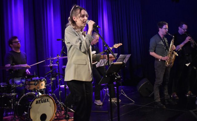 Volles Haus im Fabriggli: Die Band «Stormy Silence» ist zurück auf der Bühne