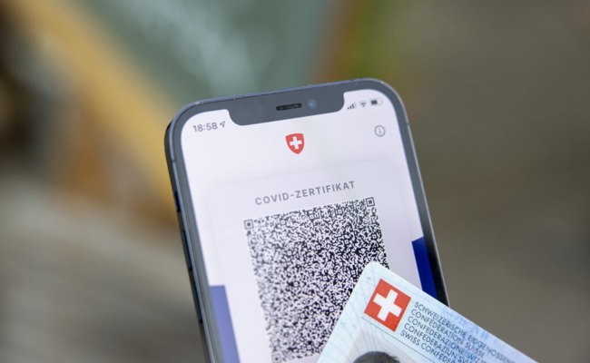 Zertifikatsfälschungsskandal: Staatsanwaltschaft bringt drei Personen vor Gericht