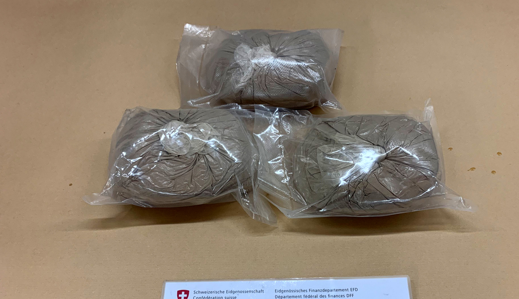 Diese Pakete mit Heroin konnten beschlagnahmt werden.