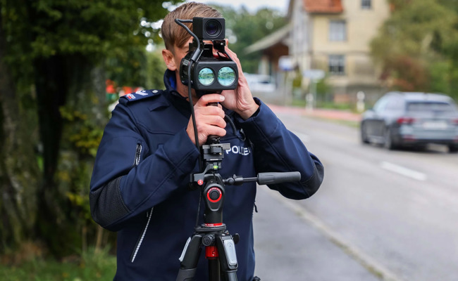 18-Jähriger rast mit 129 km/h durch den Ort