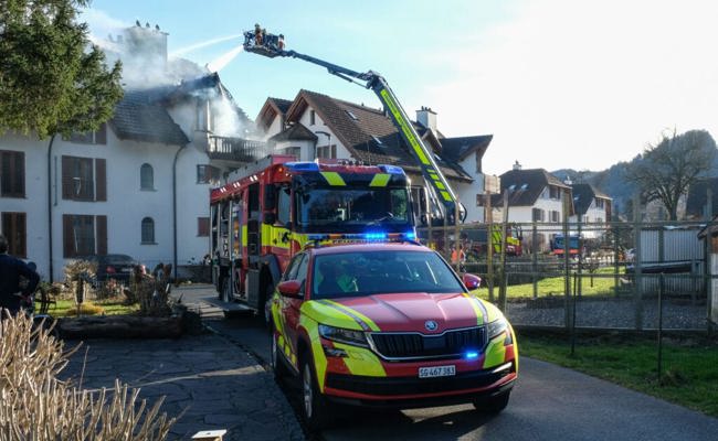 Brand in Rans: Föhn erschwerte die Löscharbeiten – niemand wurde verletzt