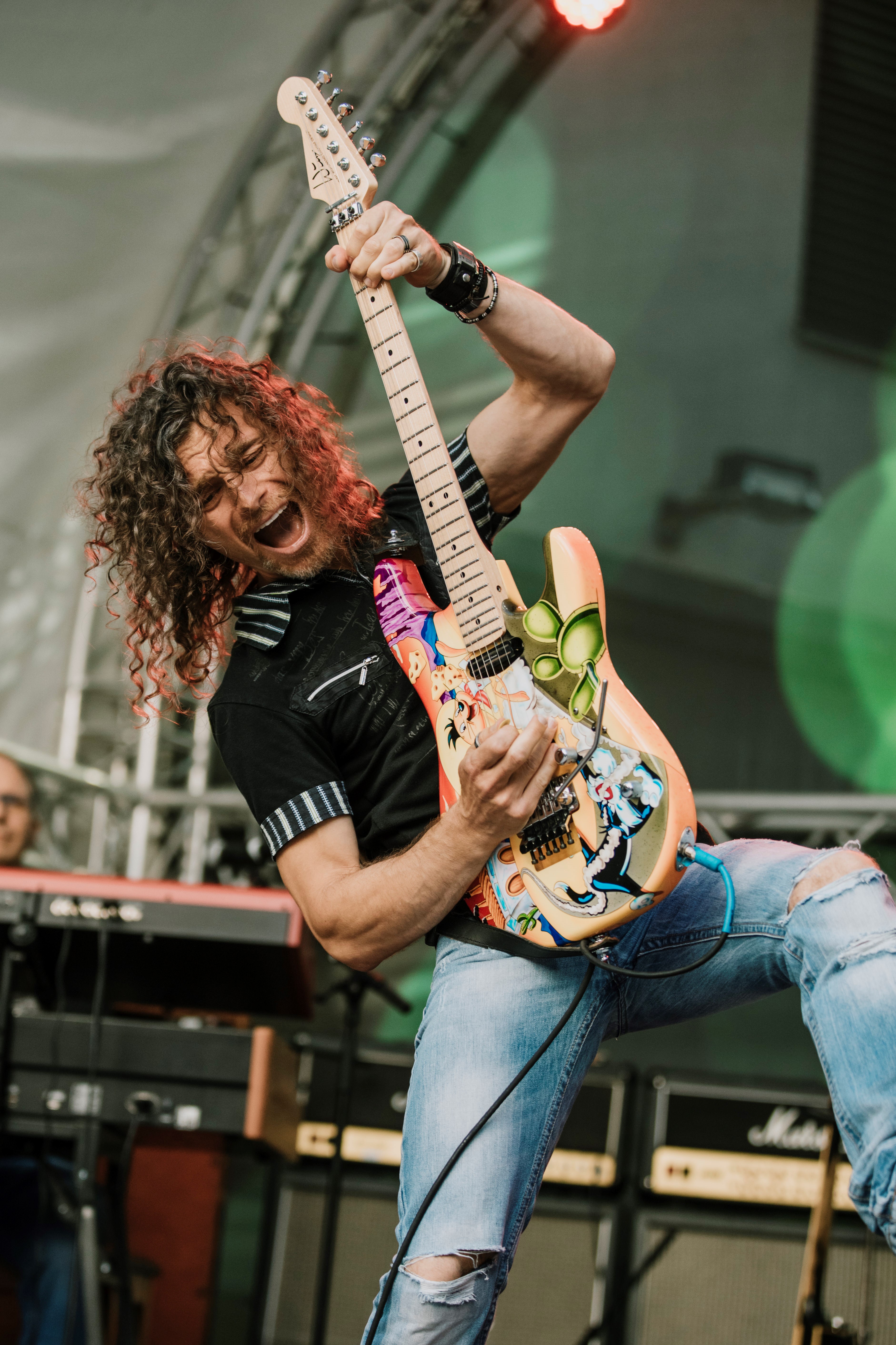 Dennis Mungo komplettiert Megawatt als Gitarrist