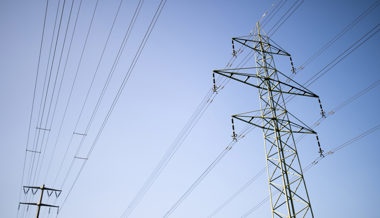 Preise schnellen in die Höhe: Der Strom kostet 2023 durchschnittlich 48 Prozent mehr