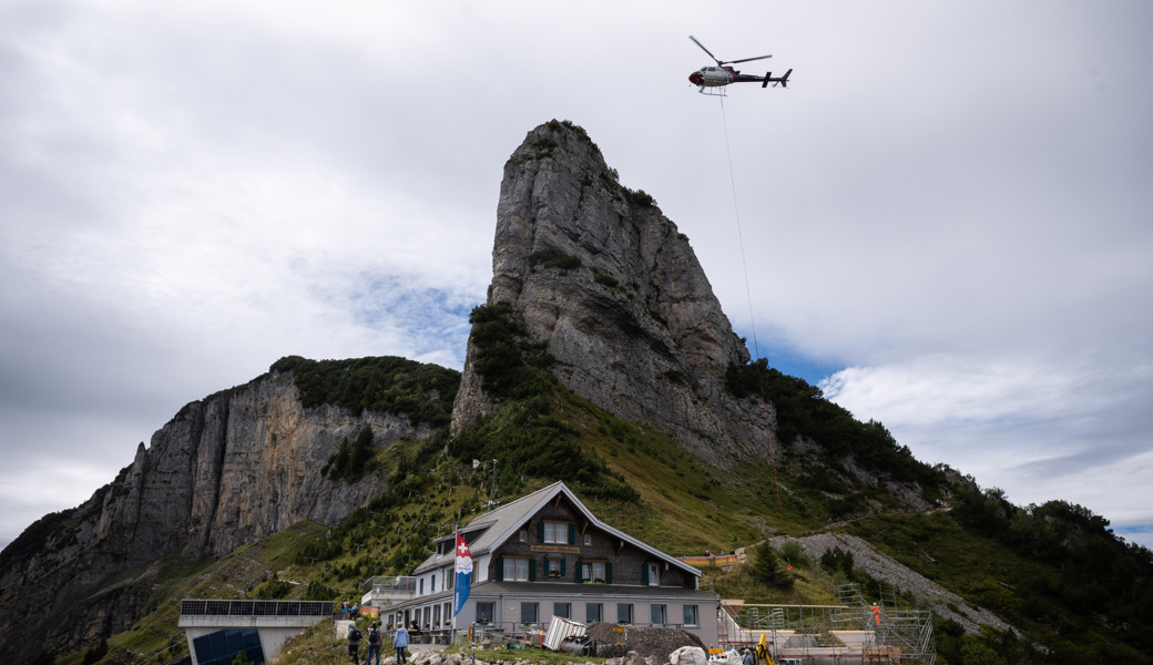 Staubern-Baustelle trotzt dem Wetter – Rohbau auf 1800 Metern vollendet Staubern-Baustelle trotzt dem Wetter – Rohbau auf 1800 Metern vollendet