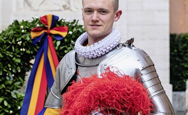 Im Dienst des Papstes als Gardist: Andrin Jäger hat dem Papst die Treue geschworen
