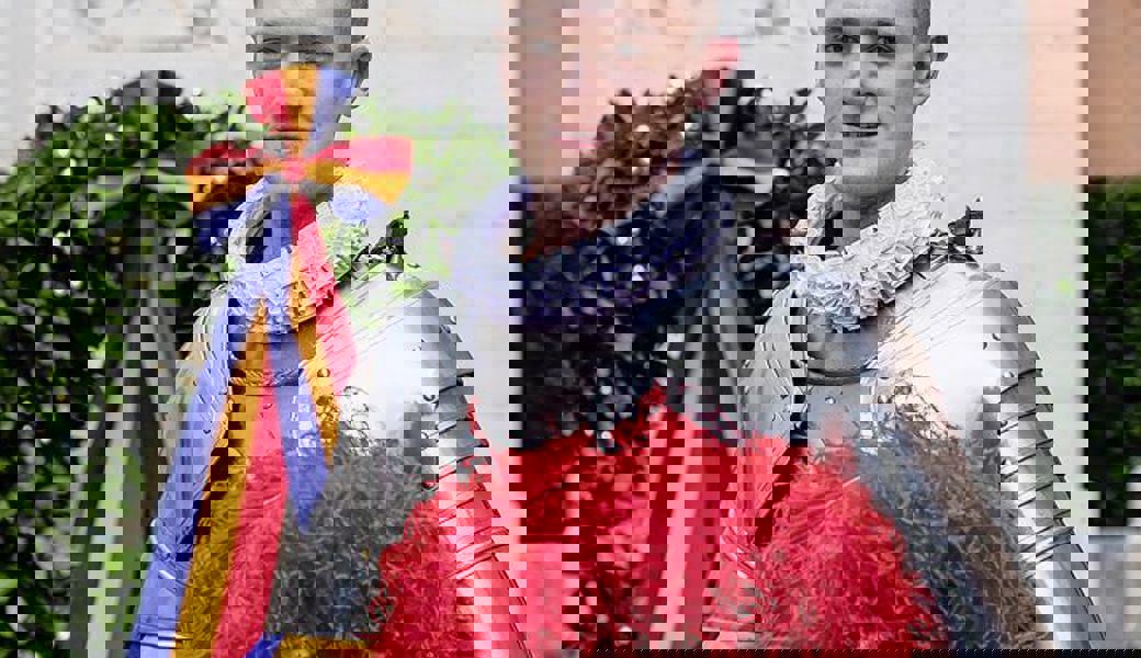  Verantwortungsvolle Aufgabe: Andrin Jäger aus Vadura ist neu ins Korps der Päpstlichen Schweizergarde aufgenommen worden. 