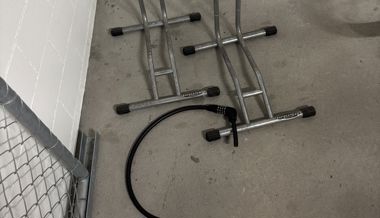 Schlösser aufgeschnitten und hochpreisige Bikes geklaut