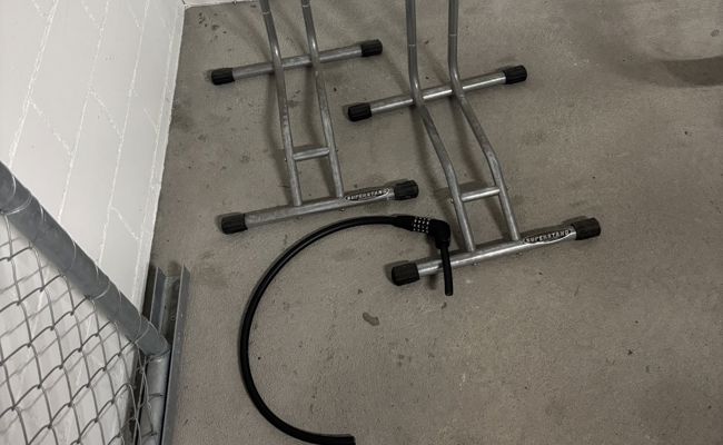 Schlösser aufgeschnitten und hochpreisige Bikes geklaut
