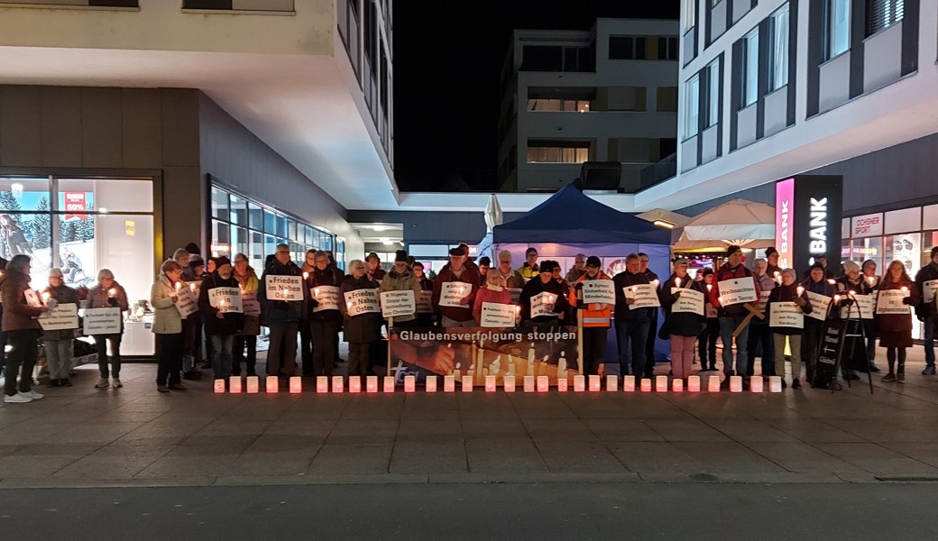 Mahnwache: Stille Gebete und Hunderte Kerzen