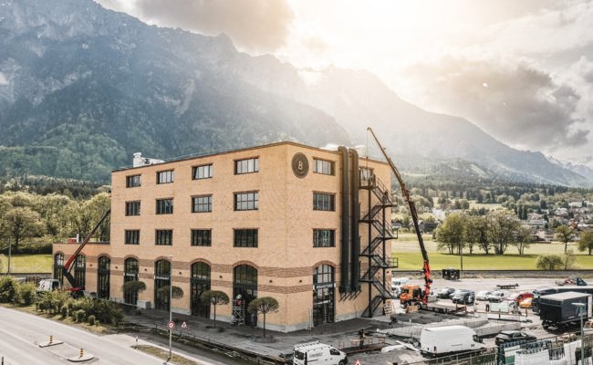 Die Digicube AG verlegt ihren Hauptsitz auf die andere Seite des Rheins ...