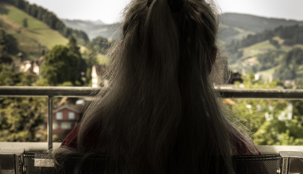 Die Rentnerin versucht, einen Weg aus ihrer Alkoholsucht zu finden.