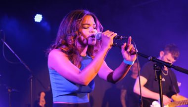 Rund 80 Musikerinnen und Musiker trafen sich zur Jam-Night im Fabriggli