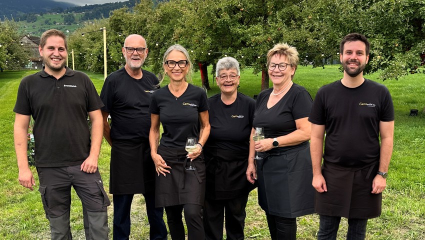 Zufriedene Gesichter (von links): Daniel Reich, Stefan Mayer, Susanne Schulz, Brigitte Eggenberger und Silvia Schöb, Stephan Wirth.