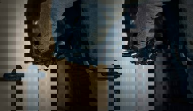 Bargeld und eine Fotokamera bei Einbruch in Einfamilienhaus gestohlen