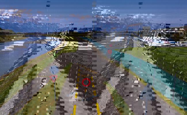 Radverkehr auf Rheindamm soll erlaubt bleiben