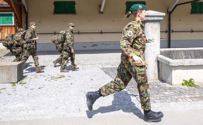 Nach Hitzenotfällen zieht die Armee Konsequenzen