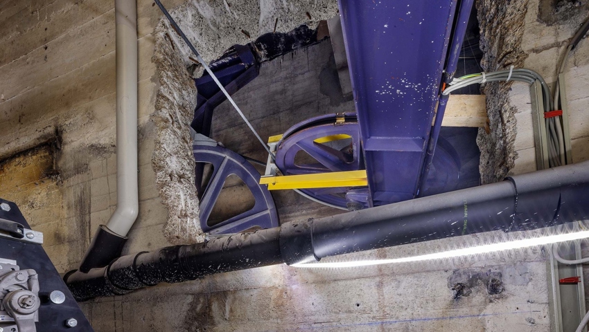 Blick auf die Bauarbeiten an der Bergstation. 