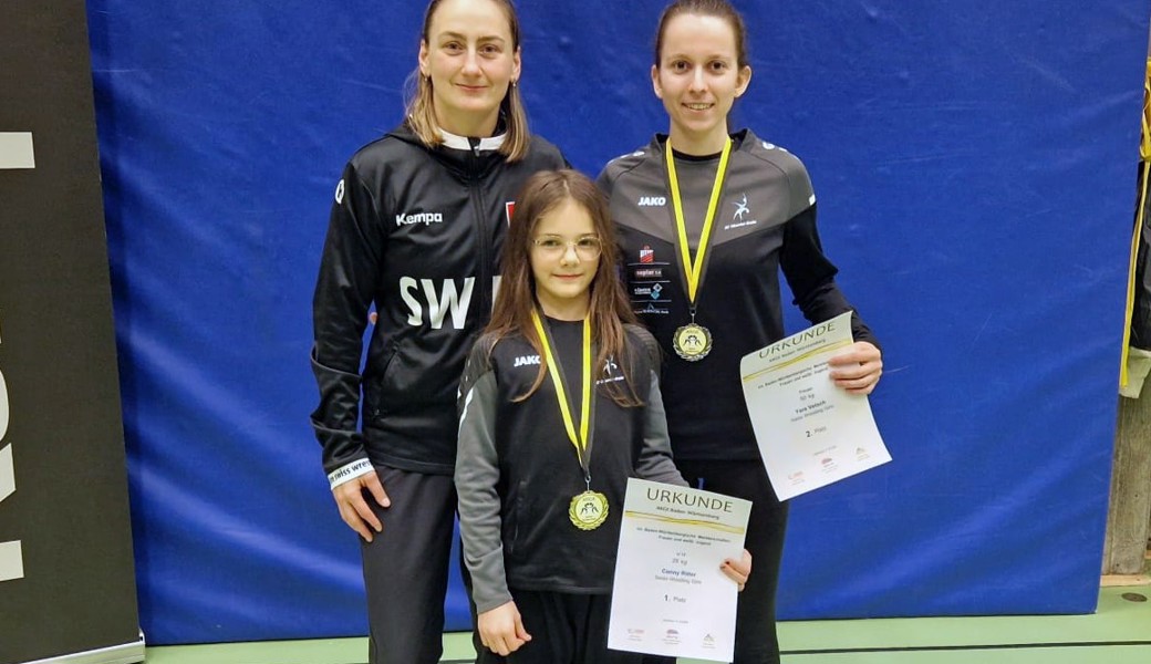 Vom RCOG waren Coach Sofia Bodnar (hinten links), Yara Vetsch und Conny Ritter (vorne) im Einsatz