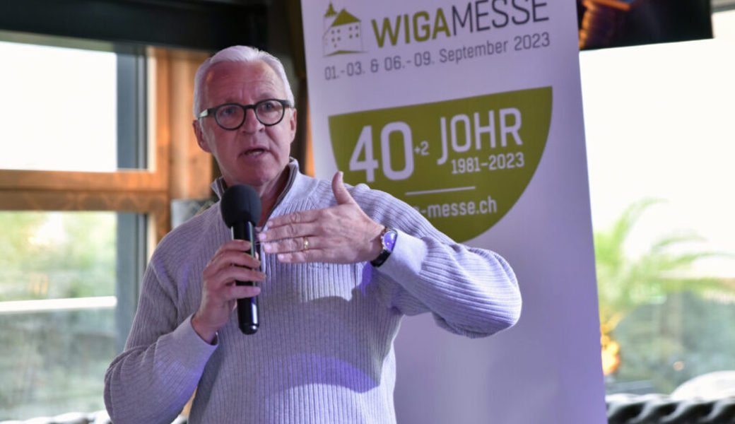  Wiga-Messeleiter Georges Lüchinger moderierte die Informationsveranstaltung zur Messe, die unter dem Motto «40 + 2 Johr 1981 – 2023» in rund einem Jahr stattfinden wird. Bilder: Heini Schwendener