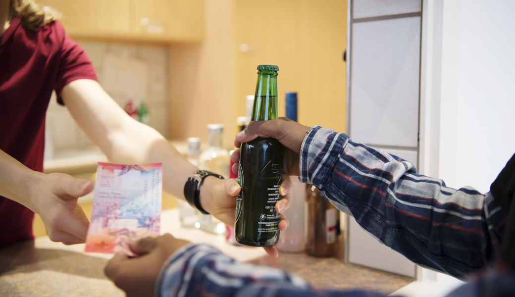 Alkohol und Zigaretten: Siebzehn Verstösse gegen den Jugendschutz in der W&O-Region