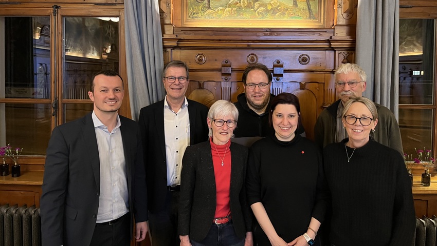 Von links: Referent Arber Bullakaj aus Wil, Daniel Gut, Barbara Gähwiler, Daniel Zurbrügg, Nadja Gähwiler, Peter Sutter und Claudia Sillack (es fehlt Ludwig Altenburger).