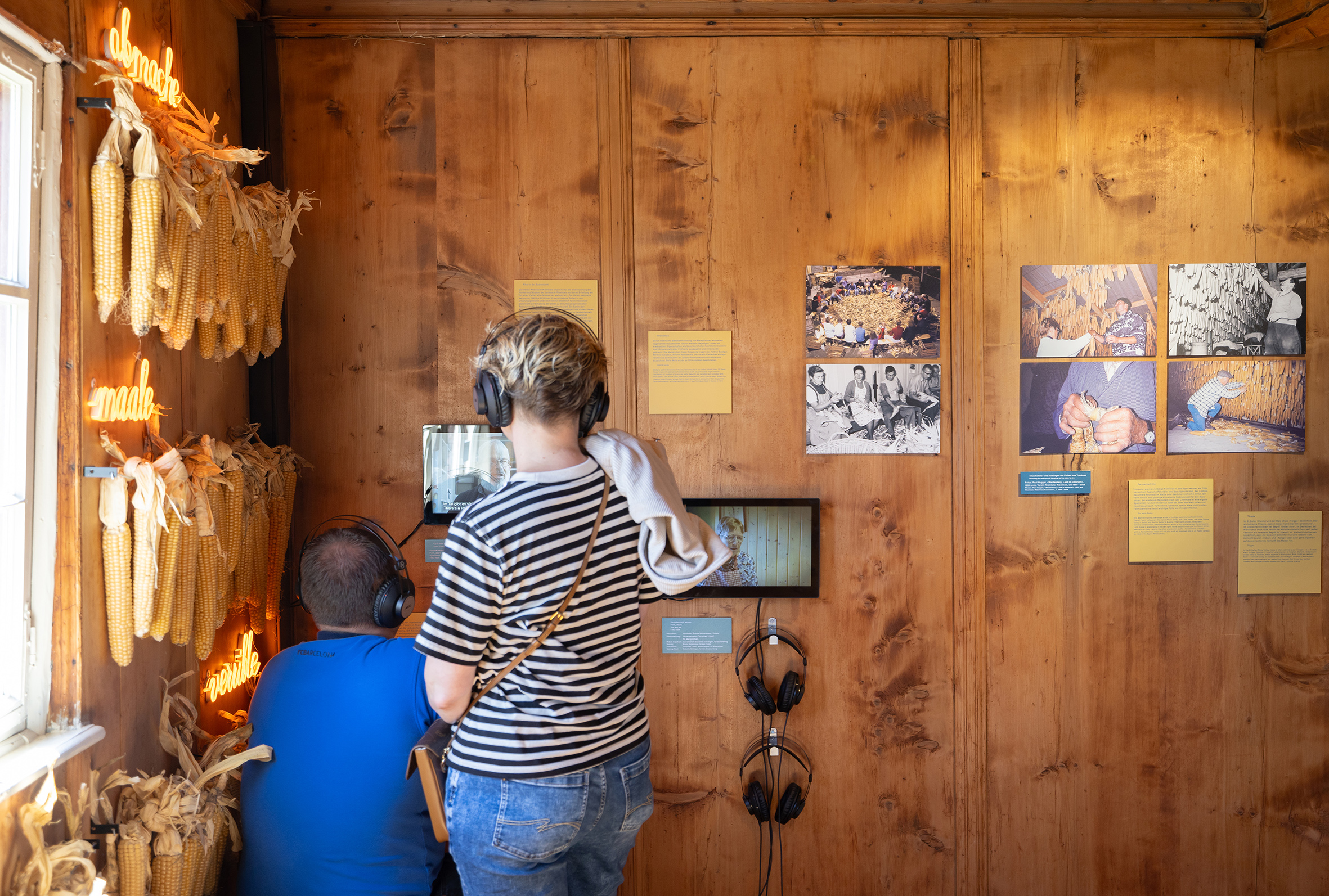 Mai: Im Ribelmaiszimmer im Schlangenhaus.