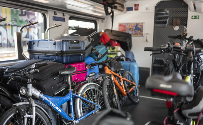 Velos im Zug: Wer hat Anspruch auf den Transport – und warum gibt es keine Velowagen mehr?