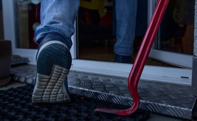 Einbruch: Schmuck und Bargeld aus Einfamilienhaus geklaut