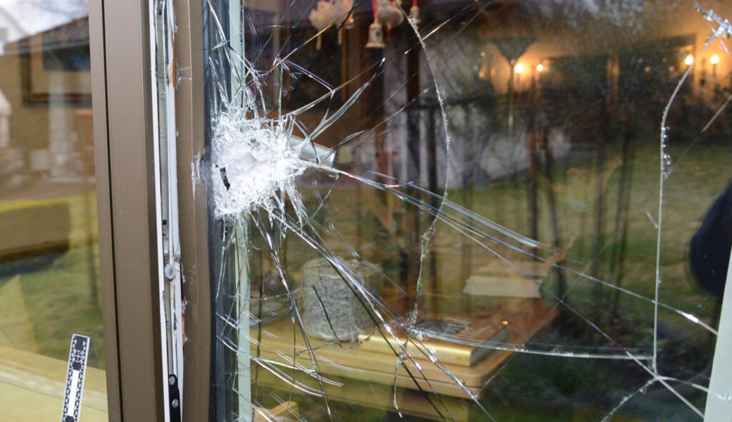  Es geschah am helllichten Tag: Einbrecher verschafften sich gewaltsam Zutritt in ein Einfamilienhaus in Balzers und gingen auf Beutezug. 