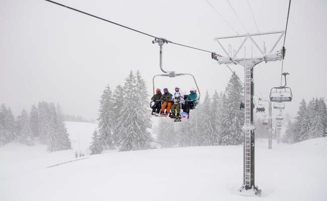 Es schneit heftig: So sind Skigebiete auf die Stürme der nächsten Tage vorbereitet