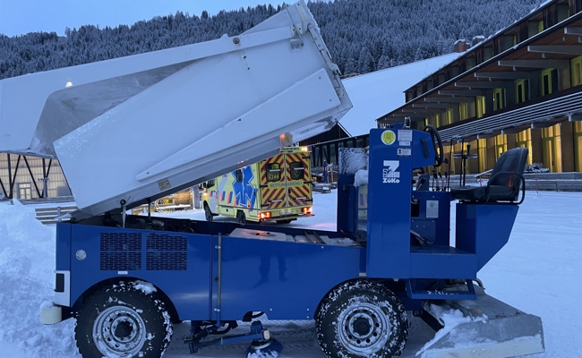 32-Jähriger verliert bei Unfall mit Eisbearbeitungsmaschine drei Finger