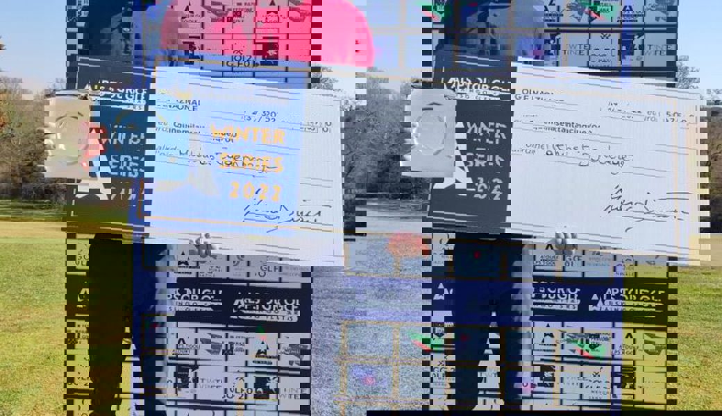  Mit einem Vorsprung von fünf Schlägen hat Mathias Eggenberger das Turnier Golf Nazionale in Rom für sich entschieden. 