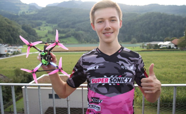 In den Top 150 der Welt: David Müller reist nun zum Final in die USA