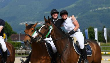 Siegreiche Werdenberger Springreiter am Heimturnier