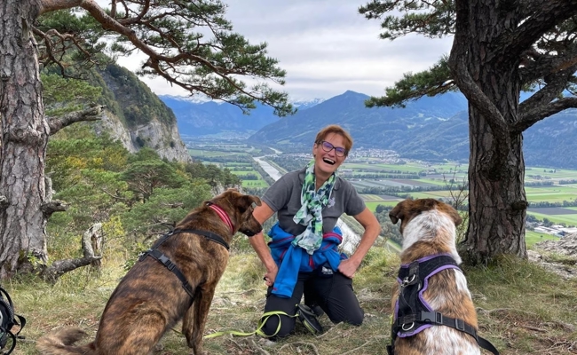 Zwischen Tierleid und Hoffnung – Buchserin engagiert sich für Strassentiere auf Kos