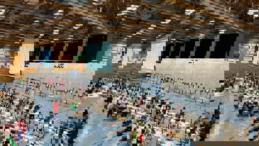  In der Mehrzweckhalle Unterdorf in Grabs schossen die Ostschweizer Schützinnen und Schützen auf 36 mobile Schiessständen. 